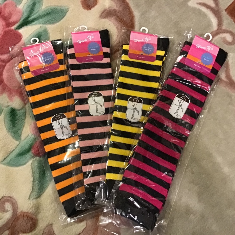 4 NWT Hwa Yu Women Striped KNEE HIGH Thigh High Socks multi 9-11 Made TaiWan CO